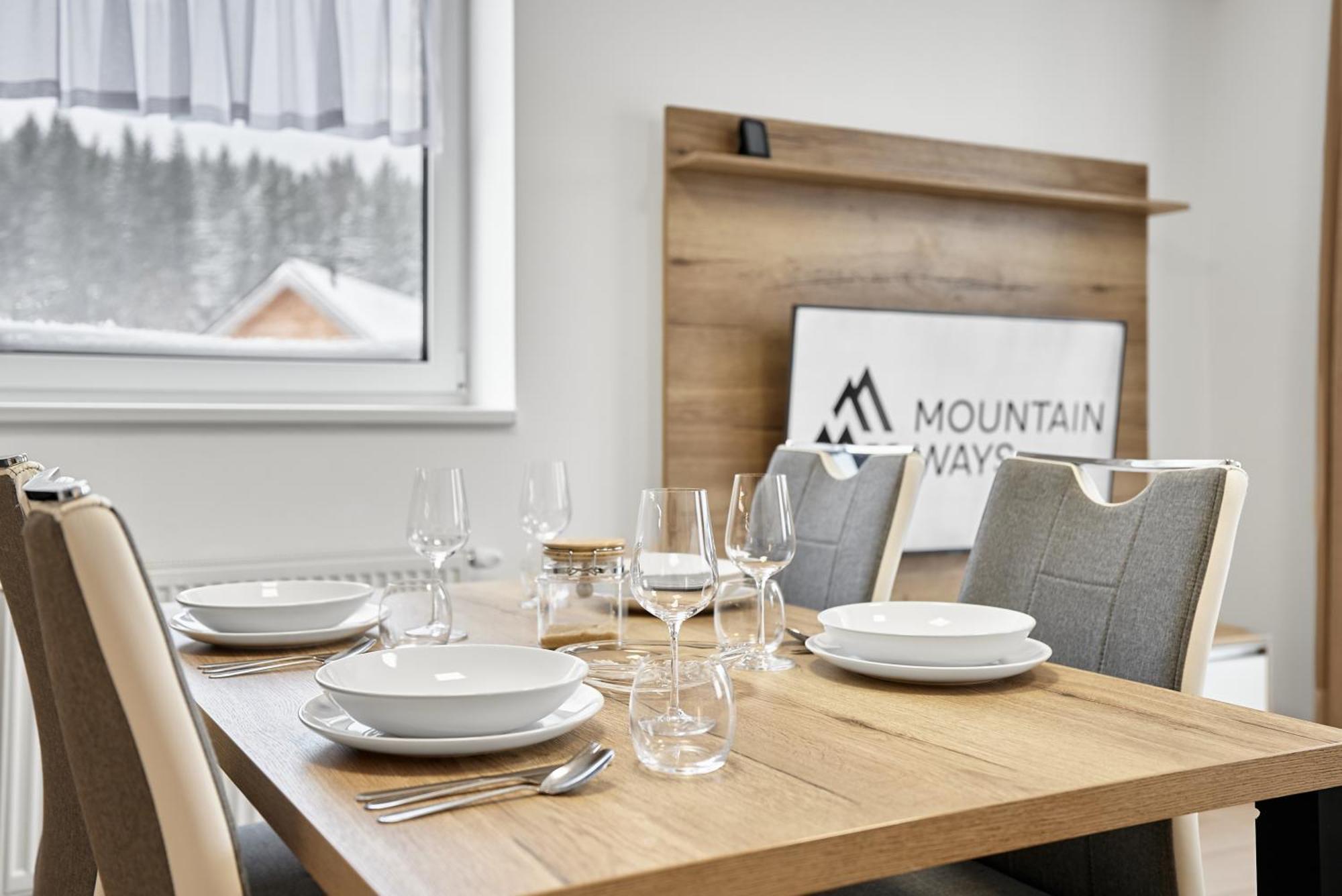 C L E A N O V E C By Mountain Ways Leilighet Loučná pod Klínovcem Eksteriør bilde